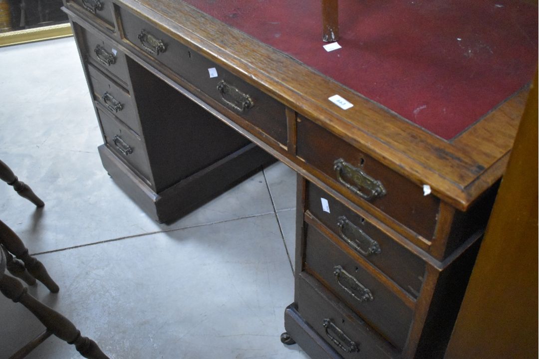 A Victorian oak pedestal desk, having later leather inset (skiver) top, approx. 120 x 60cm - Image 1 of 3