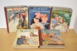 Children's. A small selection of vintage annuals. See images. (5)