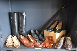 Assorted vintage Italian leather ladies shoes and boots, to include K Shoes knee high boots in black
