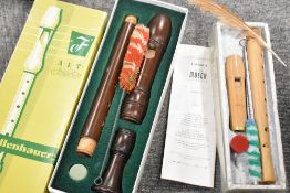 Two vintage recorders being A MOECK Flöte Blockflöte A70/1234 and a Moellenhauer Blockflöte, boxed