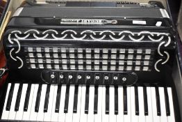 A Bugari Armando Junior Fisa piano accordion