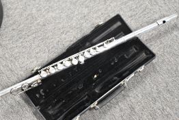 A silver plate flute, King Cleveland, in fitted King case, model 610, serial number 624641