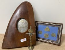 WW1 aeroplane wooden propeller relic with metal plate inscribed BENARES. DE HAV 5. FRANCE. AUGUST