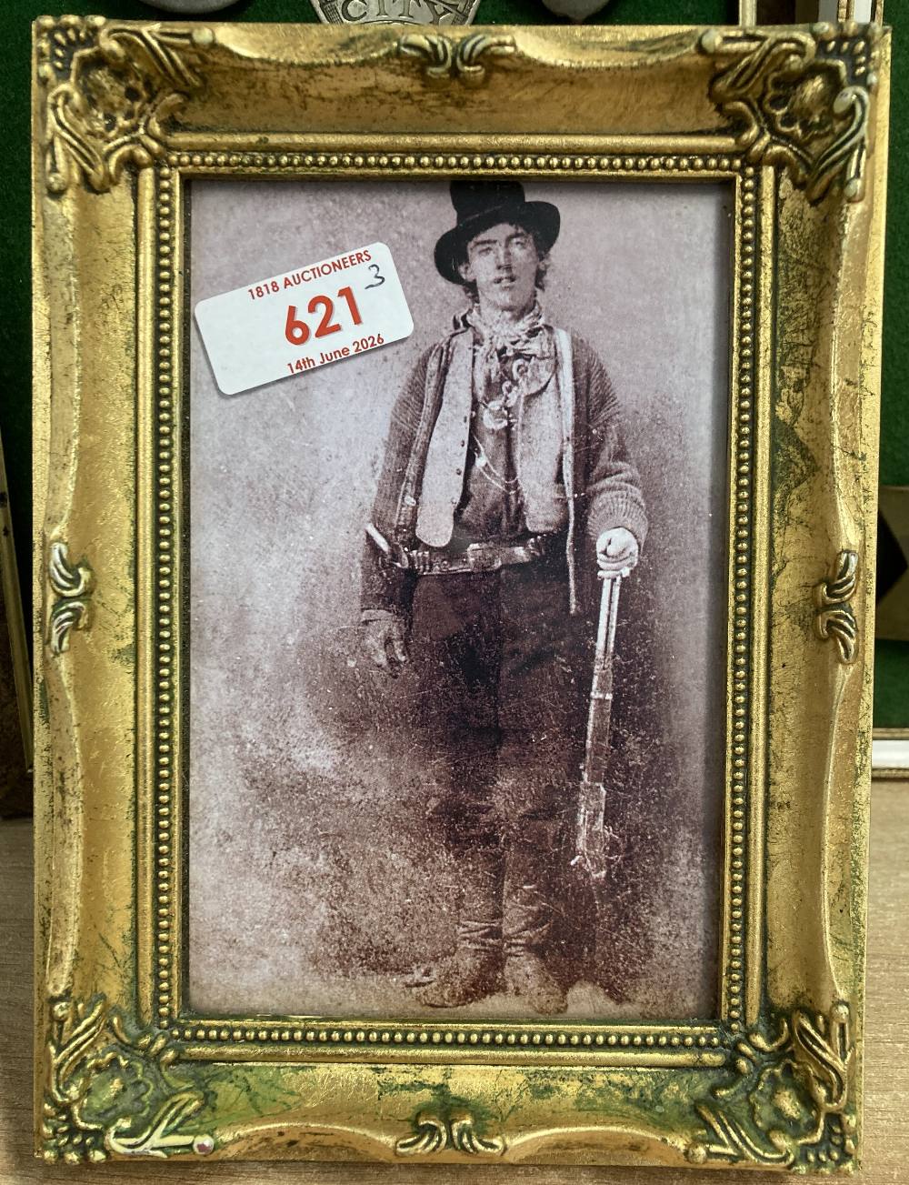American Western and Cowboy interest, small collection of fourteen American brass, chrome and - Image 2 of 9