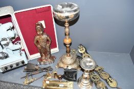 A quantity of late 19th to 20th-century sundry metal ware, to feature a tall floor-standing