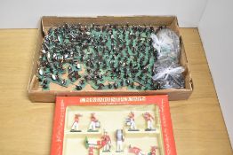 Miniature Figures, Britains Metal Hand Painted Set 7305, US Marine Corps in window display box,