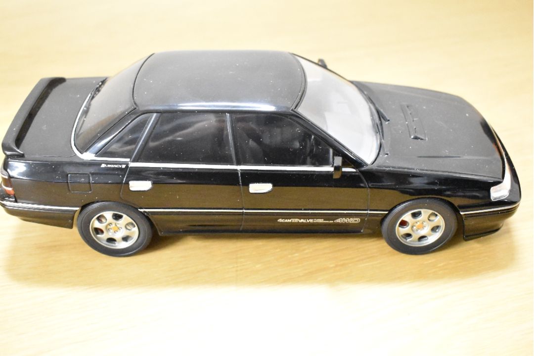 IXO 1:18 Scale Die-cast, 18CMC131A.22 Subura Legacy RS1991 Black, boxed with internal packaging - Image 3 of 4