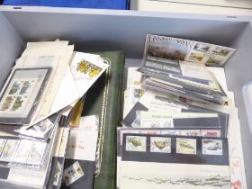GB PRESENTATION PACKS AND FIRST DAY COVERS COLLECTION 1970's/80's ERA Accumulation of first day