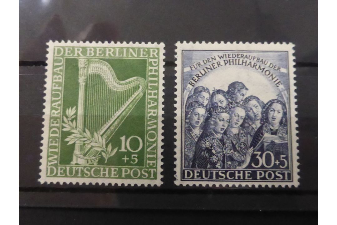BERLIN 1950 RE-ESTABLISHMENT OF BERLIN PHILARMONIC SET OF 2 MNH Fine duo, both unmounted mint from - Image 1 of 4
