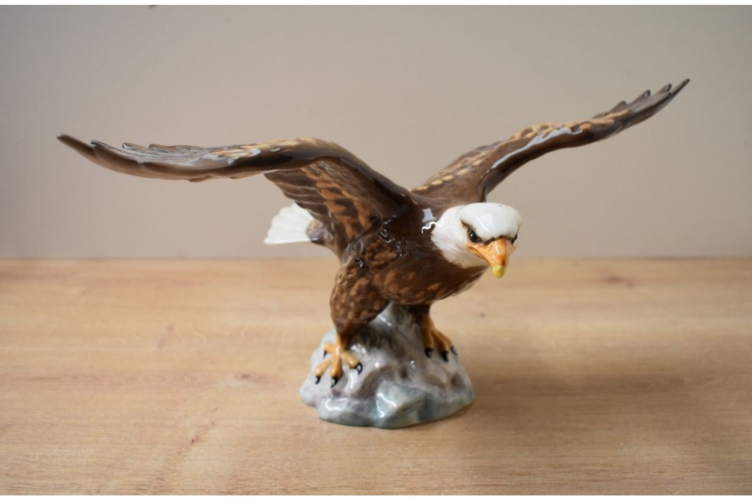 A Beswick Pottery 'Bald Eagle' study model number 1018 designed by Arthur Gredington in brown and - Image 1 of 4