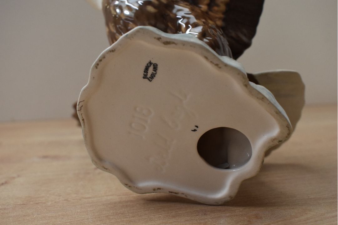 A Beswick Pottery 'Bald Eagle' study model number 1018 designed by Arthur Gredington in brown and - Image 4 of 4