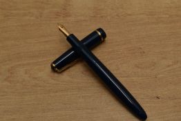 A Parker Duofold aerometric fill fountain pen in Blue with single chevron cap band having Parker 14K