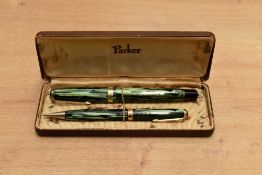 A boxed Parker Duofold button fill fountain pen and pencil in Geometric Green and Black (toothbrush)