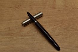 A Parker 51 aerometric fill fountain pen in Plum with lustraloy cap. Circa 1949
