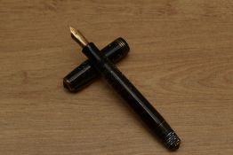 A Parker Vacumatic Senior lockdown button fill fountain pen in Grey Pearl with three cap bands