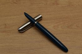 A Parker 51 Aerometric fill fountain pen in Cedar Blue with lustraloy cap. Circa 1952