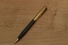 A Parker rotary Vacumatic pencil in Dove Grey with gold filled parallel lined cap. Circa 1945