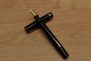A Sheaffer 5-30 lever fill fountain pen in Black with two band cap having Sheaffer 5-30 made in