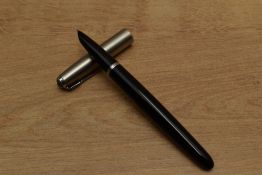 A Parker 51 Aerometric fill fountain pen in Black with lustraloy cap. Circa 1956