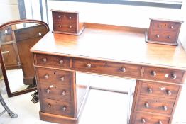 A Victorian mahogany dressing table, mirror and jewellery drawers can be easily removed to utilise