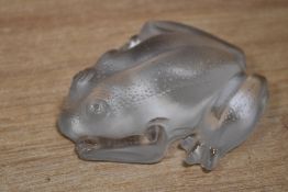 A contemporary Spanish La Torrasa Cristallin art glass frog paperweight, modelled as a sweetly