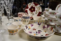 A selection of Emma Bridgewater Pottery, to include Wallflower pattern bowl, Hellebore pattern