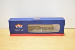A Bachmann Branch-Line OO Gauge Class V2 2-6-2 locomotive and tender 60860, model number 31-564