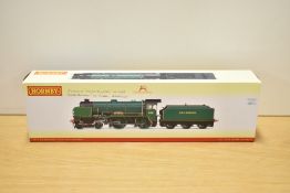 A Hornby OO gauge Schools Class 4-4-0 Locomotive and Tender 30913 Christ's Hospital, R2745
