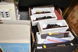 00 Gauge Loco's and Rolling Stock including Hornby and similar, collection of model railway