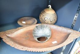 Of ethnographic interest, a selection of 20th-century Papua New Guinea domestic and utility objects,