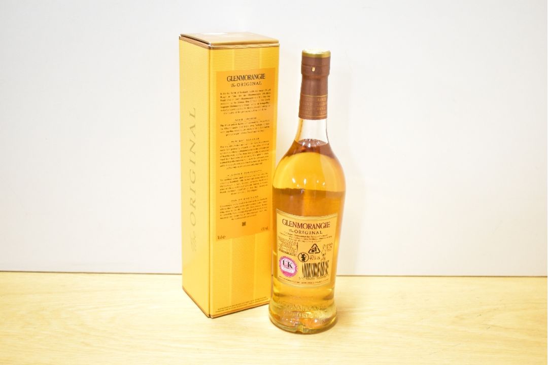 Glenmorangie 10 Year Old Highland Single Malt Scotch Whisky, 40% vol, 70cl, in card tube, level - Image 2 of 2