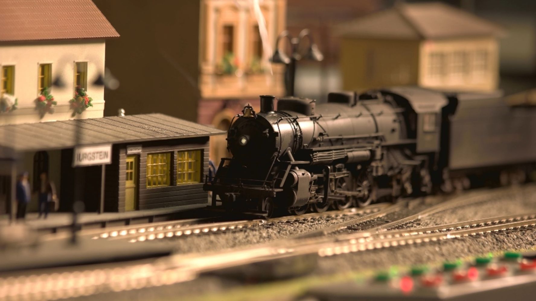 Single Owner Collection of Model Trains 4
