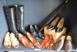 Assorted vintage Italian leather ladies shoes and boots, to include K Shoes knee high boots in black