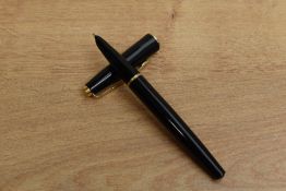 A Parker 17 Lady aerometric fill fountain pen in Black. Circa 1964