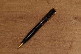 A Parker Vacumatic pencil in Black. Circa 1964 (Engraved)