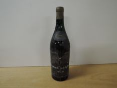 1959 Gilbey's Chateauneuf Du Pape, no strength or capacity stated, level mid shoulder