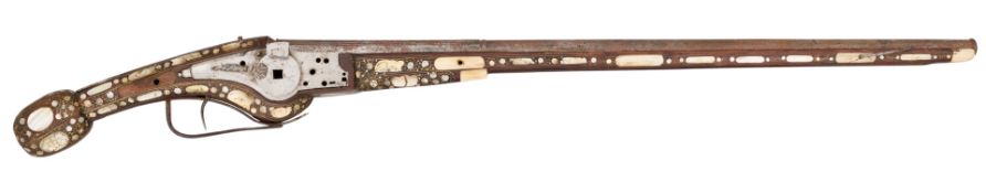 A VERY RARE FRENCH 54 BORE WHEEL-LOCK LONG HOLSTER PISTOL, ALSACE OR LORRAINE, EARLY 17TH CENTURY