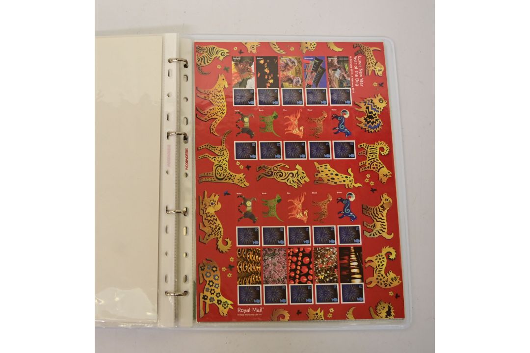 Postage stamps: 33 smiler sheets 2002-2018, over 600 usable 1st class ...
