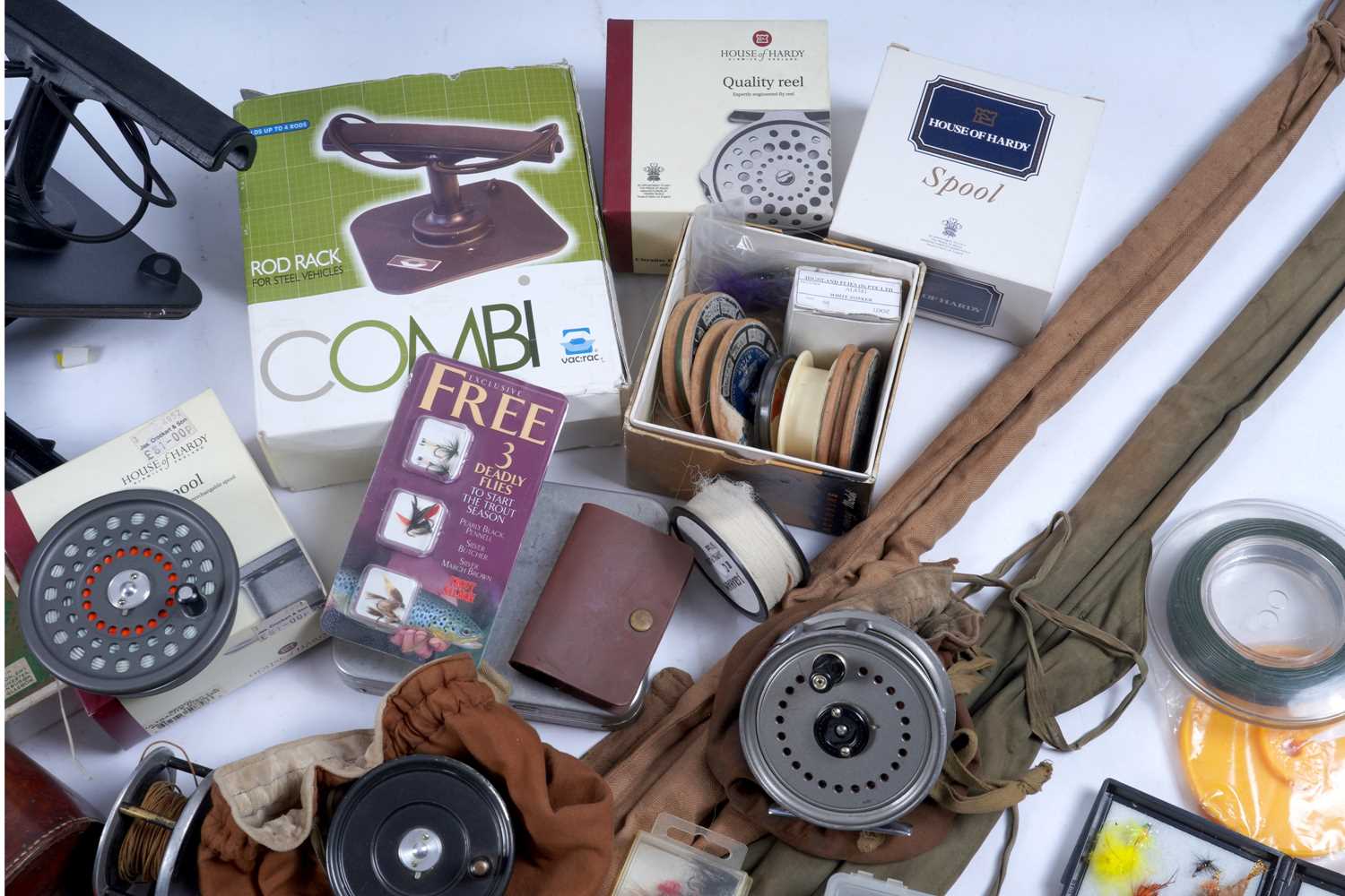 A collection of fishing tackle - Image 12 of 13