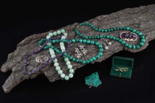 Edwardian and other jewellery, including: an amethyst bead necklace