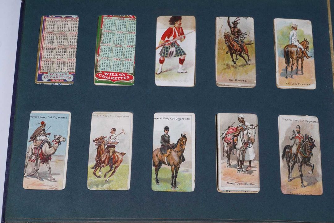 A collection of cigarette cards - Image 6 of 25