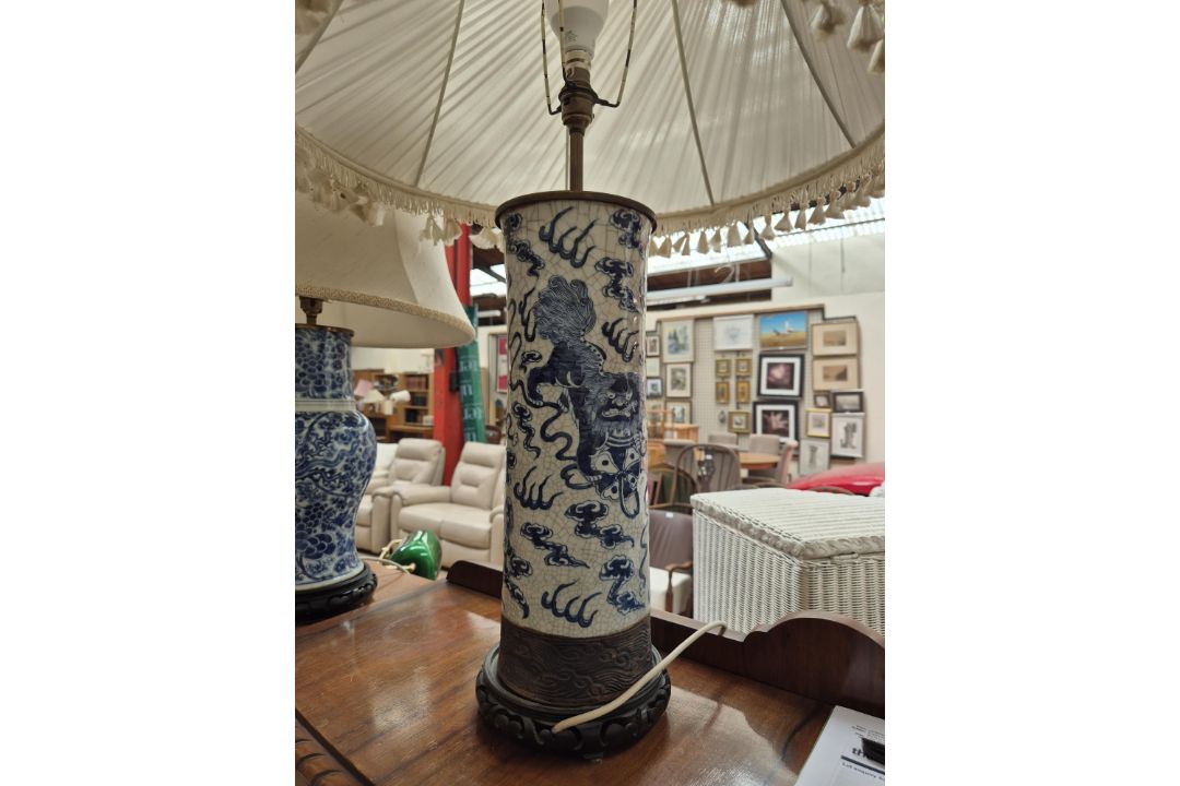 A Japanese Imari pattern vase converted to a table lamp together with three Chinese blue and white - Image 17 of 25