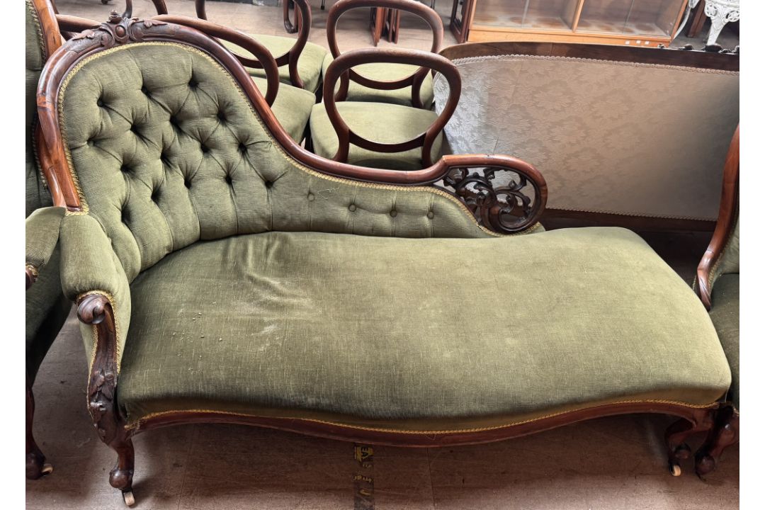 A Victorian chaise longue together with a matching lady's and gentleman's chair and a set of six - Image 1 of 5