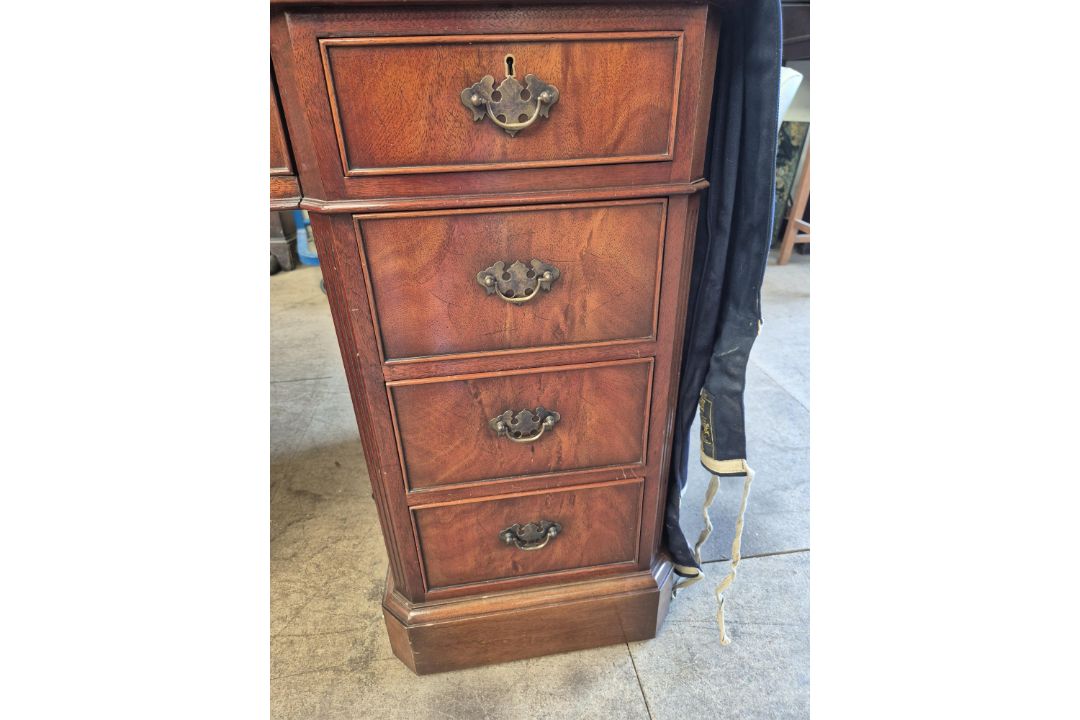 A Charles Barr reproduction pedestal desk with a leather inset inverted breakfront top above a - Image 4 of 8