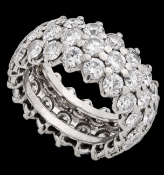 UNUSUAL DIAMOND 3-ROW ETERNITY RING
