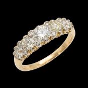 ANTIQUE 5-STONE DIAMOND RING