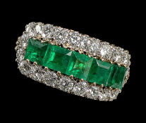 EMERALD AND DIAMOND RING