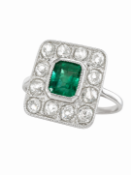EMERALD AND DIAMOND CLUSTER RING