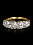 DIAMOND 5-STONE RING