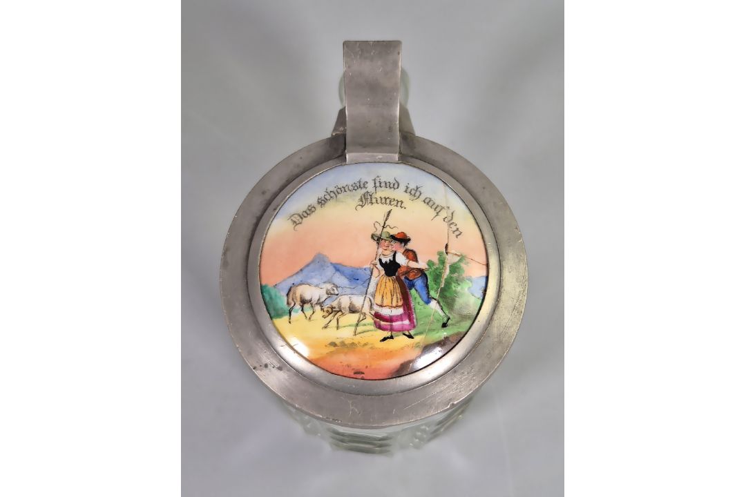 2 Bierkrüge mit Porzellandeckel um 1900 - Bild 2 aus 3